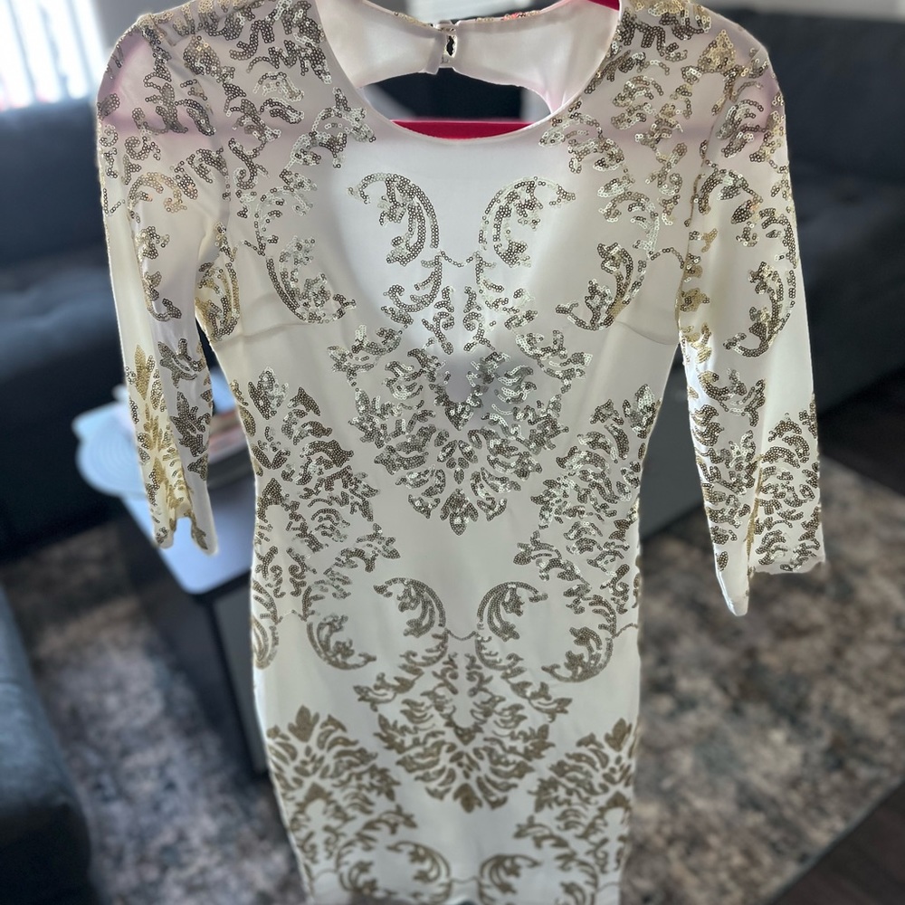 Women’s dress